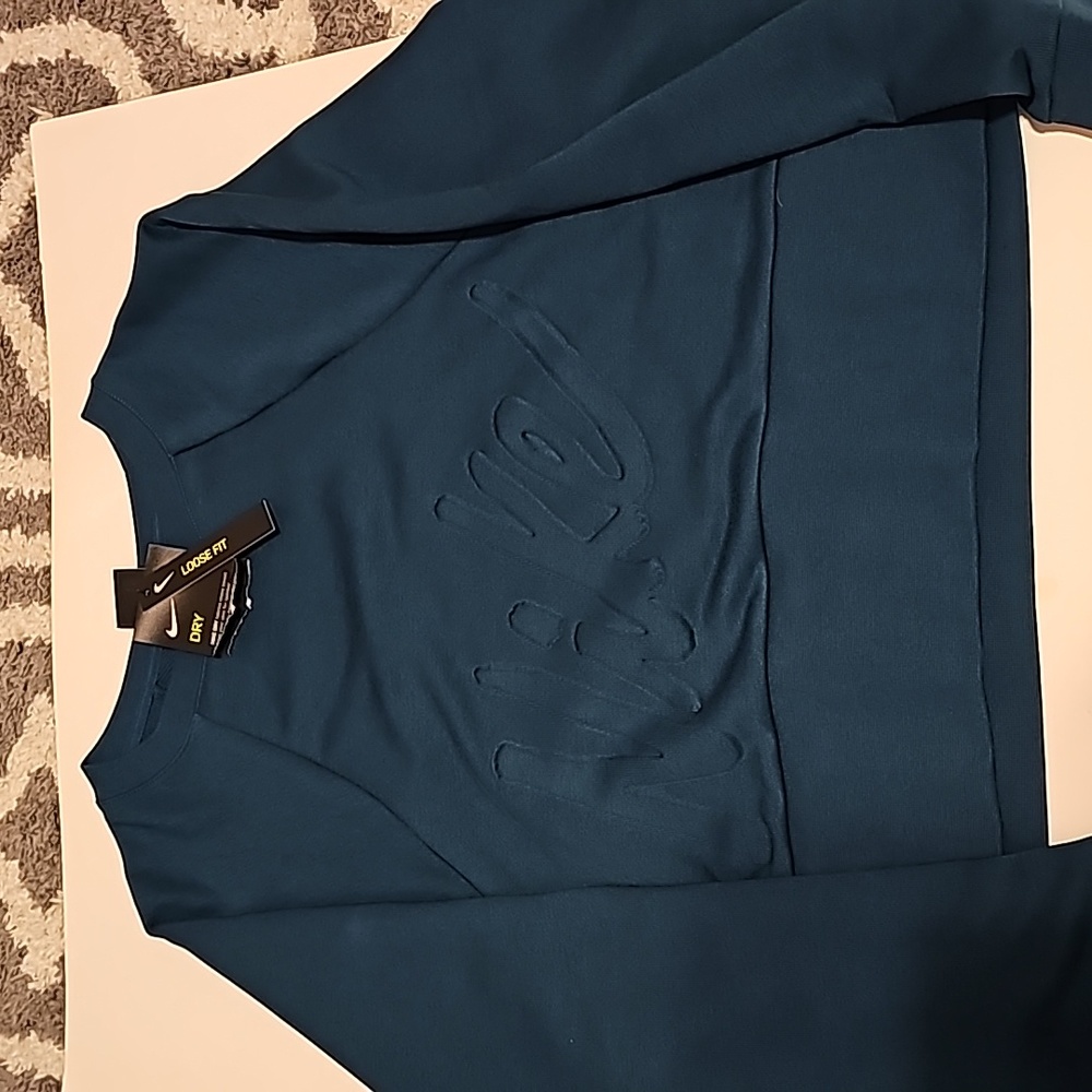Nike loose fit crew neck